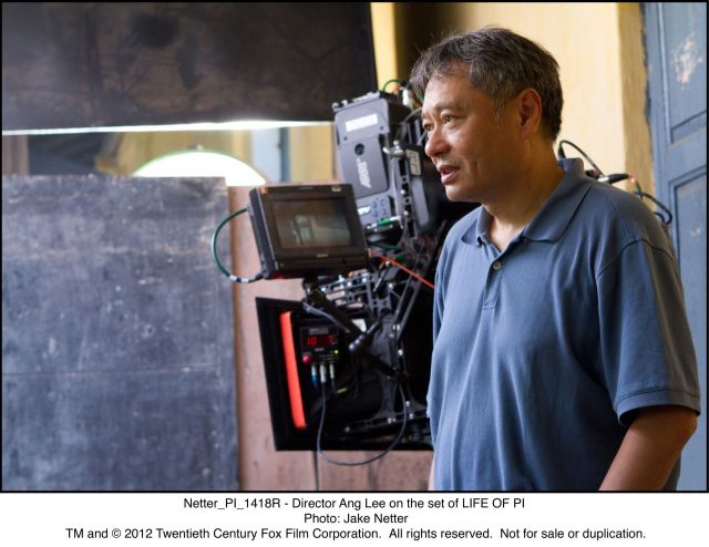 Netter_PI_1418R - Director Ang Lee on the set of LIFE OF PI