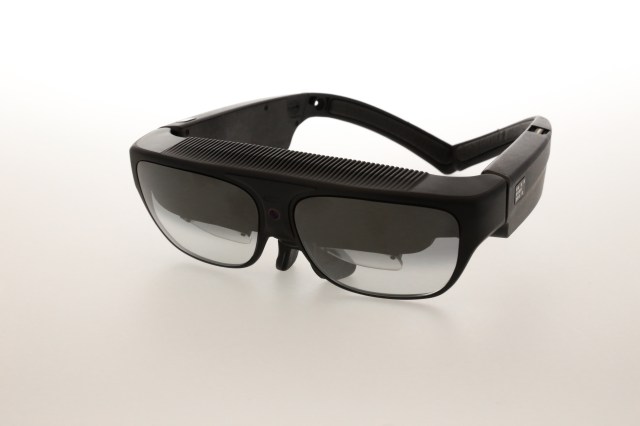 r-7-glasses-iso-front-left-a-2-2